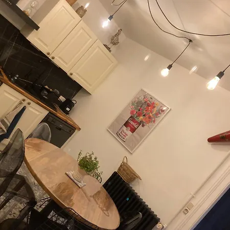 Semesterbostad Chez Violette *